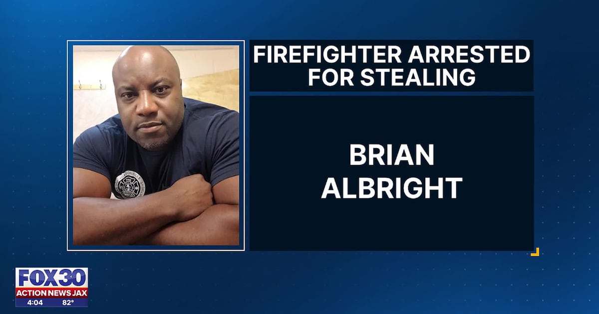 Jacksonville firefighter accused of stealing from grocery stores 27 different times – 104.5 WOKV