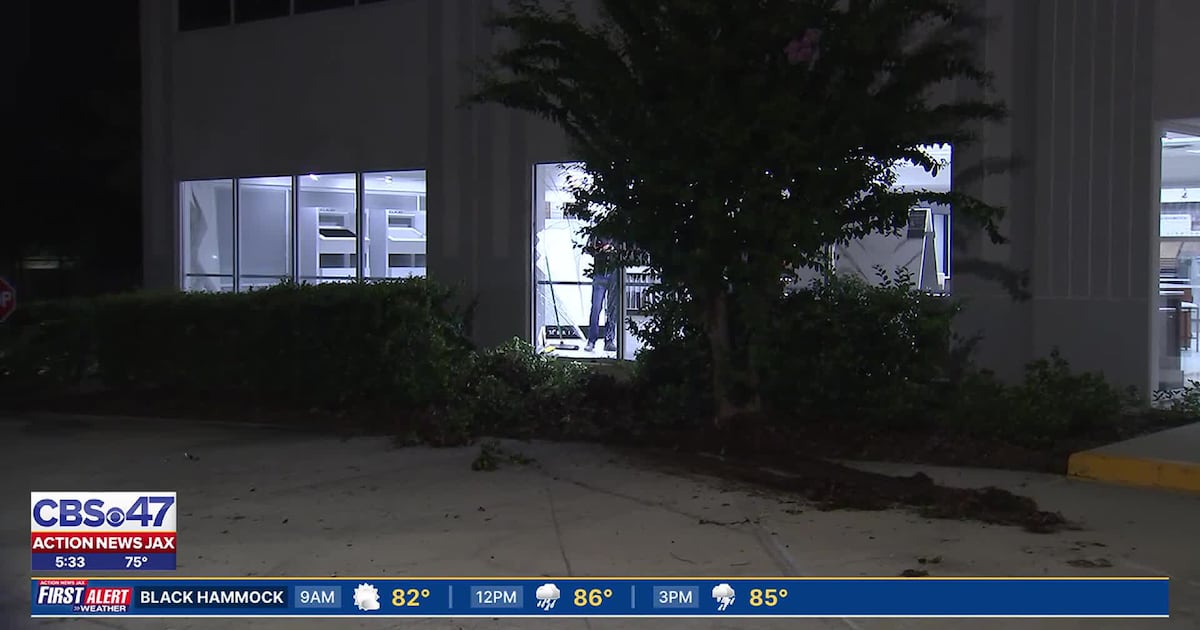 Jacksonville man dies after crashing SUV into building on Beach Boulevard – Action News Jax