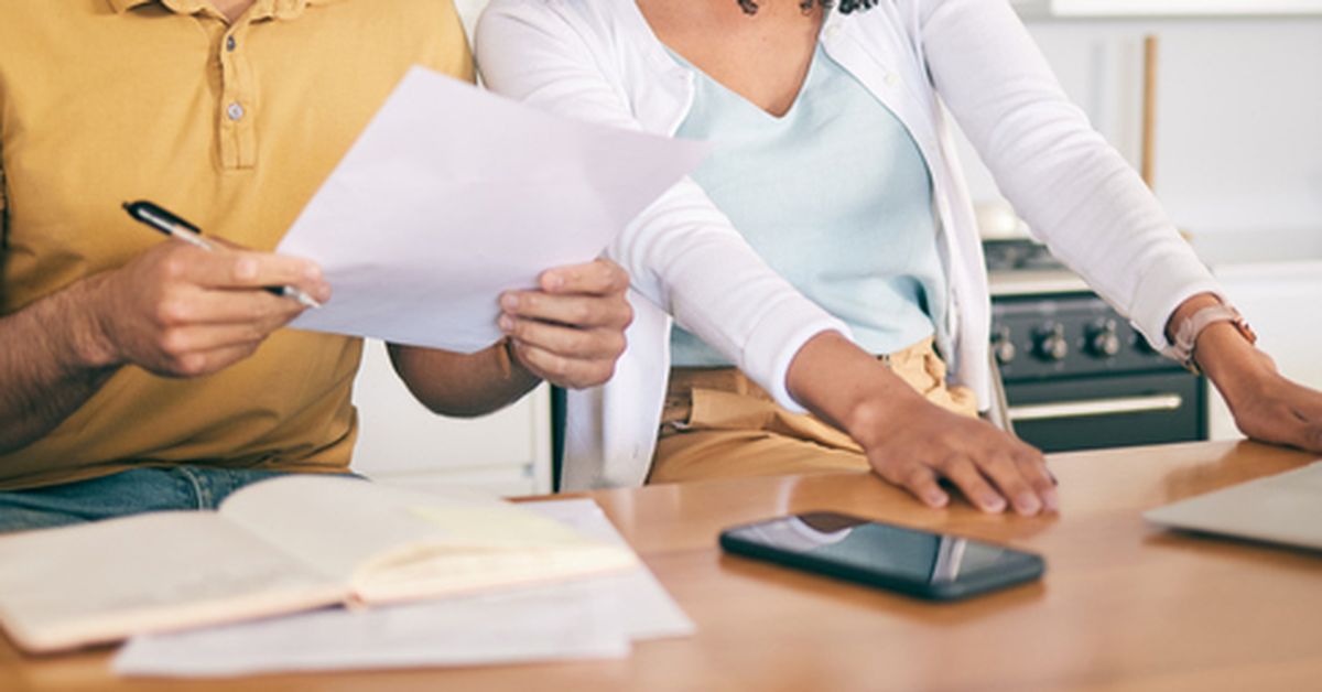 How to split expenses: Money Manners: 'I don't think he realises how much I am struggling'