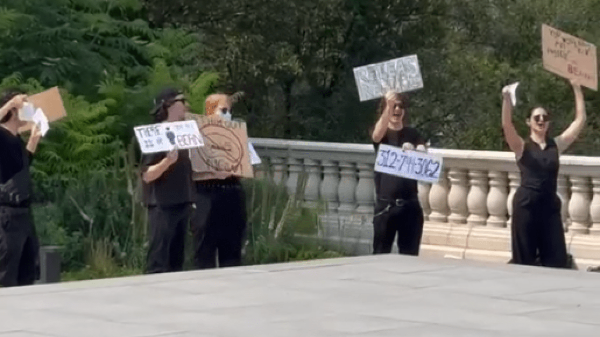 ‘Man in Bean’ protest goes viral; Chicago alderman issues statement – NBC Chicago
