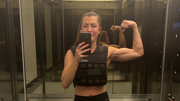 Weighted vests are all the rage in women's fitness. Do they live up to the hype?