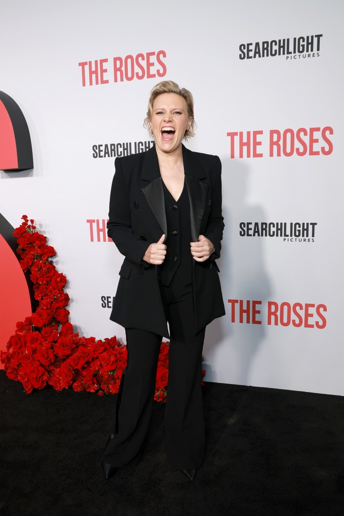 Kate McKinnon attends the premiere of "The Roses"