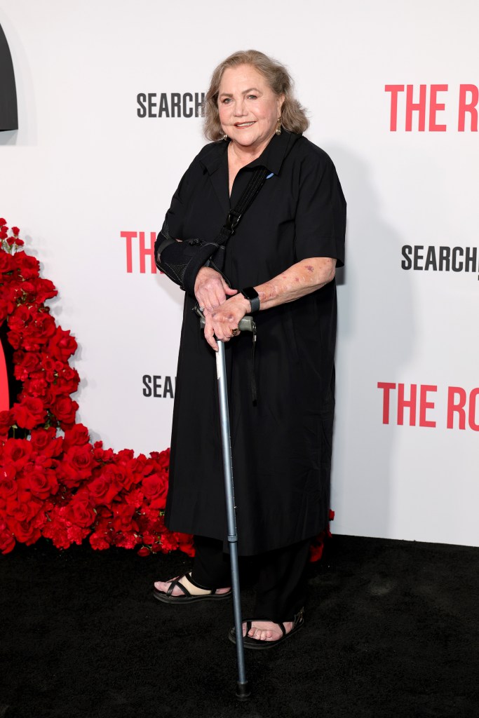 Kathleen Turner attends the premiere of "The Roses"