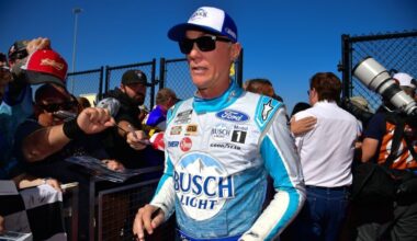 Kevin Harvick Snubs Kyle Larson While Naming NASCAR’s Real Regular Season Standouts