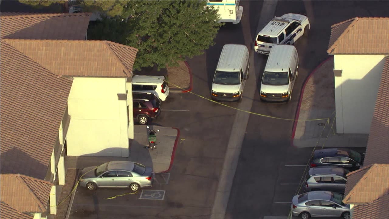 Man dead following shooting at north Phoenix motel: PD