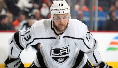 Clifford retires after 13 NHL seasons, joins Maple Leafs in player development role
