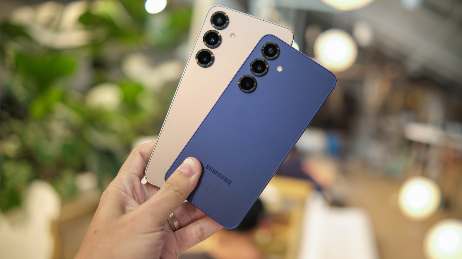 Don't Toss Out Your Old Samsung Phone! Turn It Into A Smart Home Accessory Instead