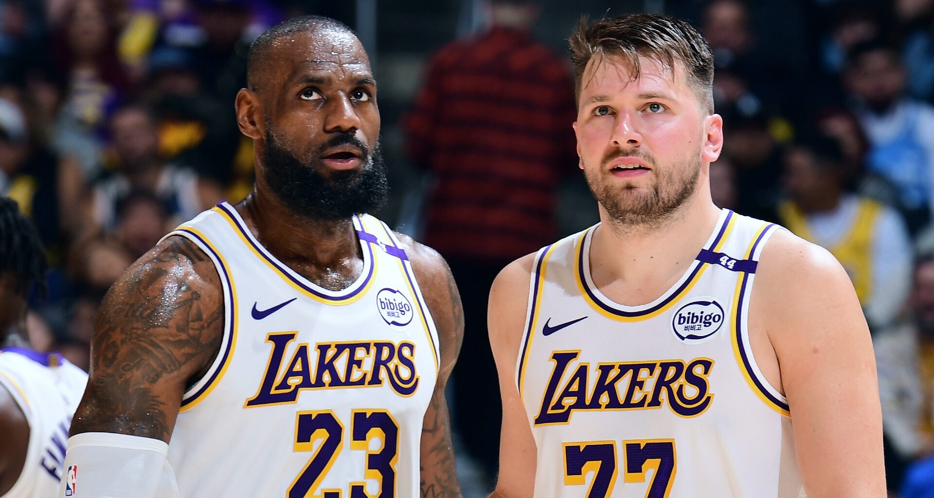 LeBron James exercises $52.6 million player option to return to Lakers for 2025-26