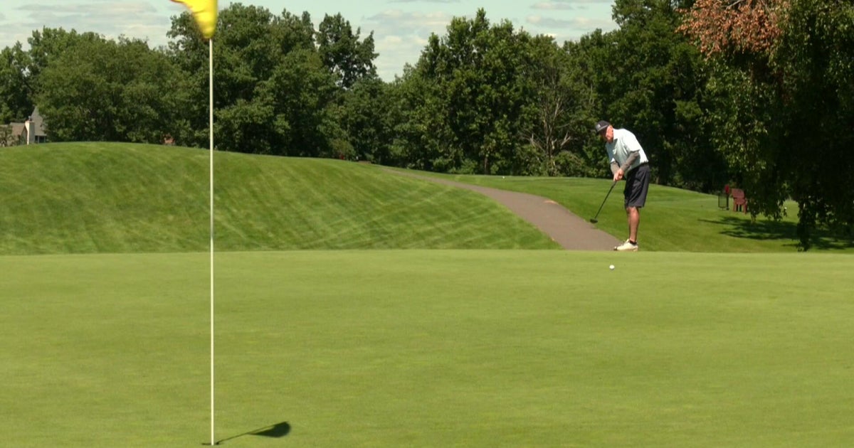 Golfers say goodbye to U of M's Les Bolstad Golf Course