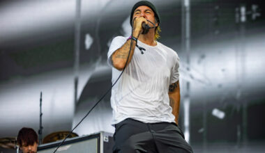 Deftones pay tribute to Brent Hinds, debut 'private music' songs in Vancouver