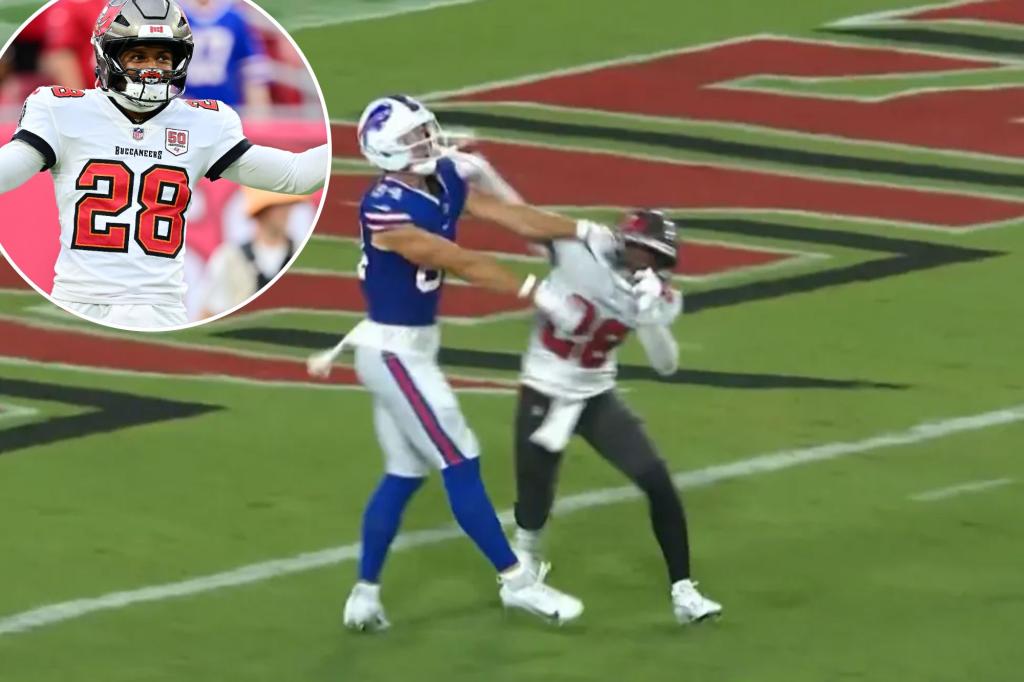 Shilo Sanders' fined after throwing Buccaneers preseason punch