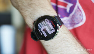 Someone wearing the OnePlus Watch 3 (43mm).