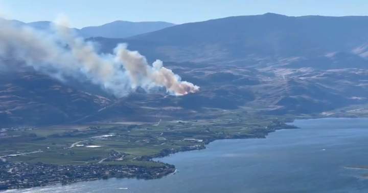New wildfire flares up west of Osoyoos, closing Highway 3