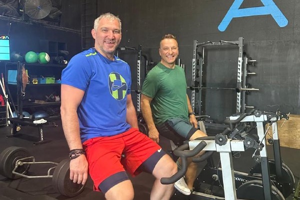 Darius Kasparaitis describes training and stopping for a beer with Alex Ovechkin during the 4 Nations Face-off break: ‘He said that was too hard for him’