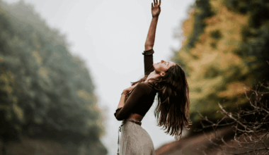 If you pause a song to “feel” it better later, you probably have any of these 8 personality traits – VegOut