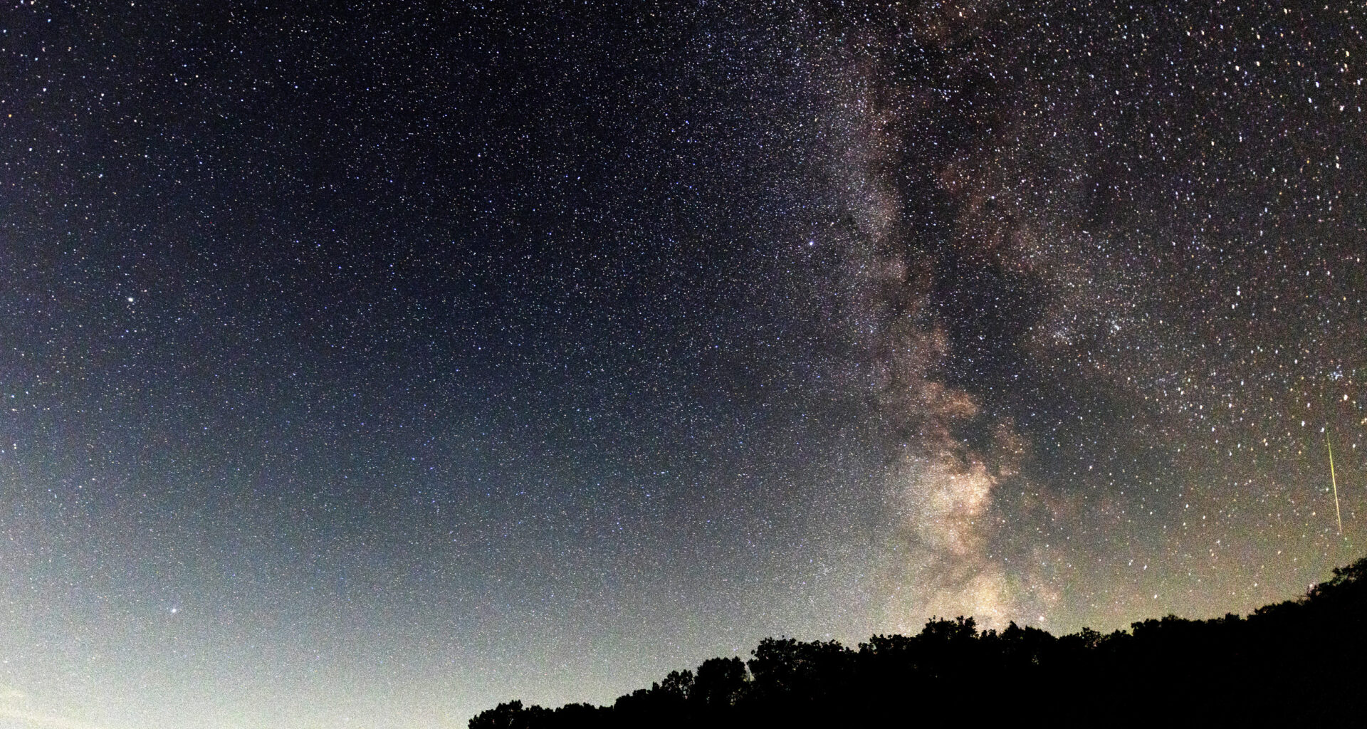 Perseids Meteor Shower Live Tracker: Peak Time, Locations to See Shower Tonight
