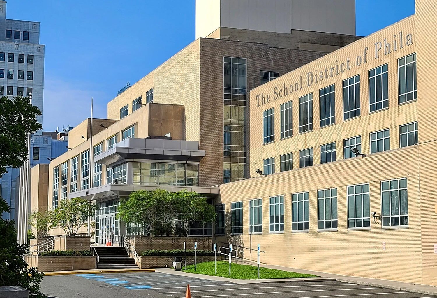 Philadelphia teachers union ratifies 3-year deal