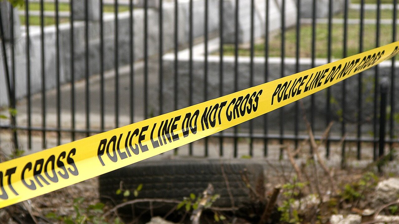Glendale bicycle crash leaves 1 injured, hospitalized