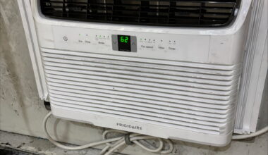 Dallas Animal Advisory Commissioner Donates A/C Unit to the City of Dallas