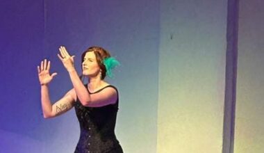 Variety show unites Deaf and hearing communities in Dallas
