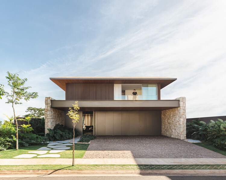 JF Residence / KG Studio + Associates - Image 1 of 28