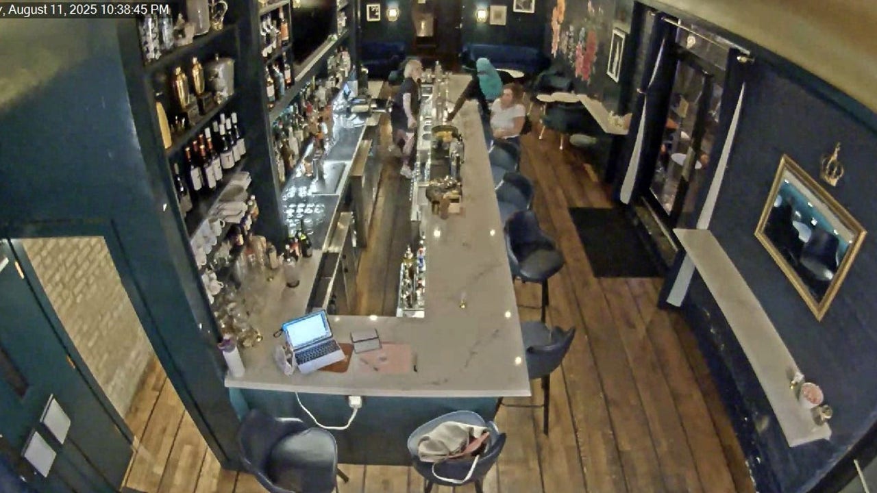 Chicago suspect body-slams woman during one of two brazen robberies at bar, video shows