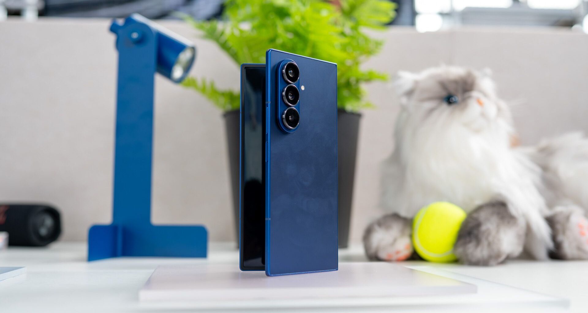 The Samsung Galaxy Z Fold 7 Doesn't Actually Cost $2,000