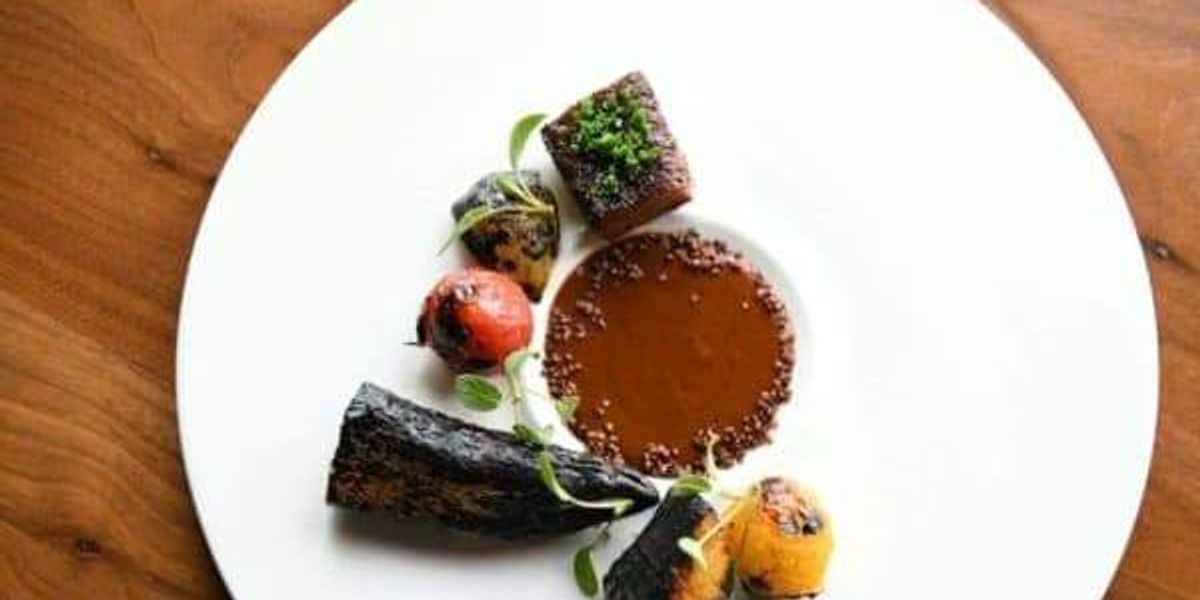 Dallas chef posts video of food writer snooping around car
