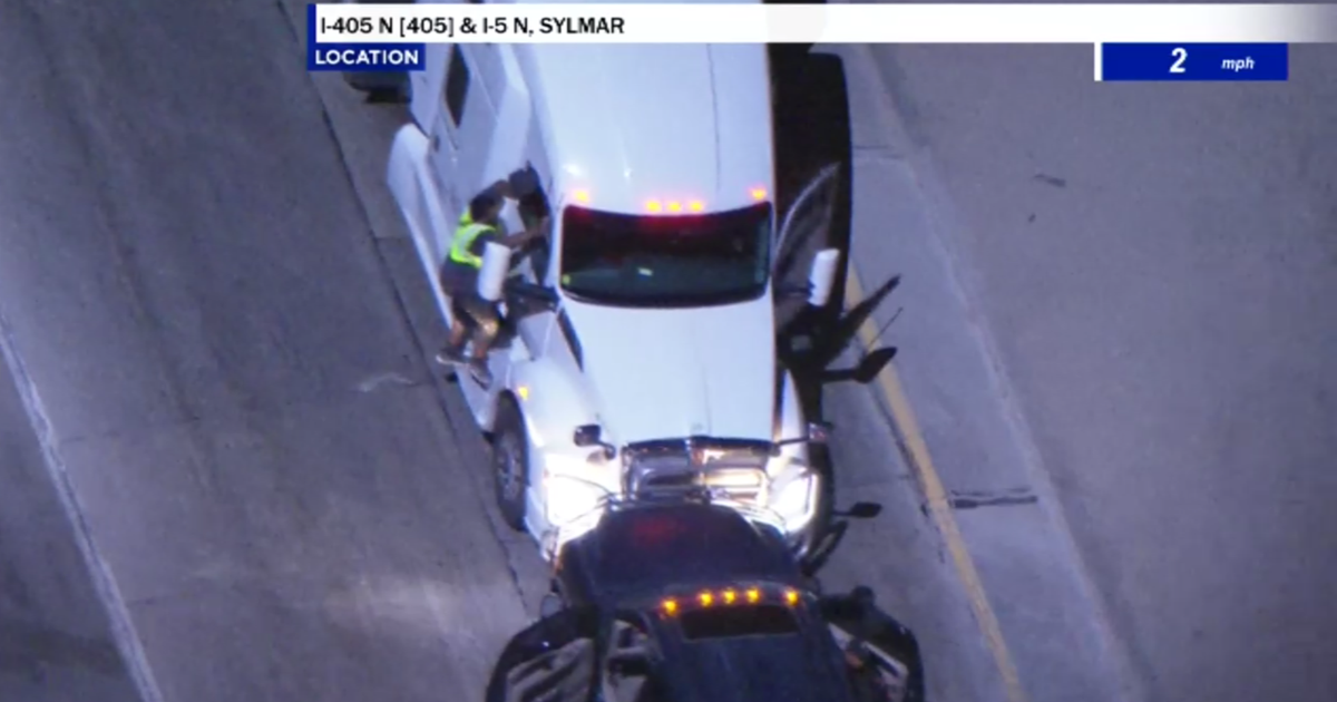 Suspects carjack three vehicles, including big rig, lead wild pursuit across Los Angeles County
