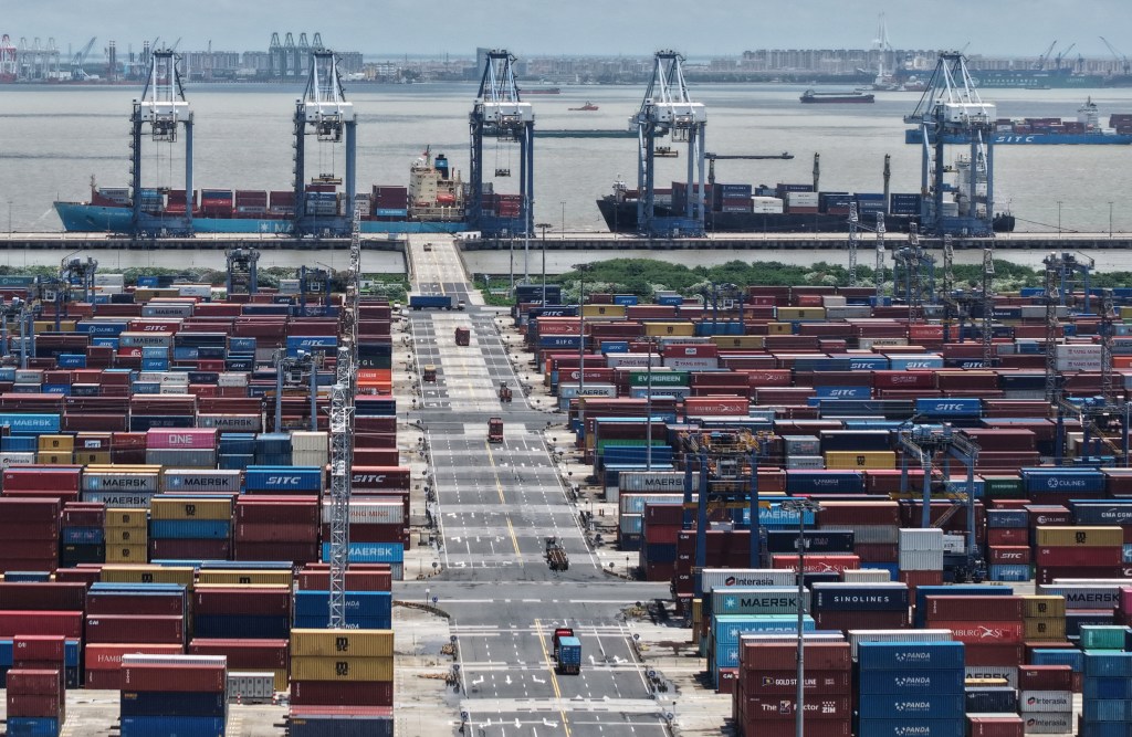 China’s Exports Surge as Global Trump Tariffs Take Effect