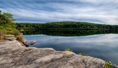2 New Yorkers drown in different lakes in Orange County