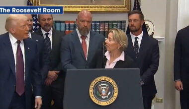 Golf legend rips into airline after being 'bumped out of class' day after meeting Donald Trump in White House