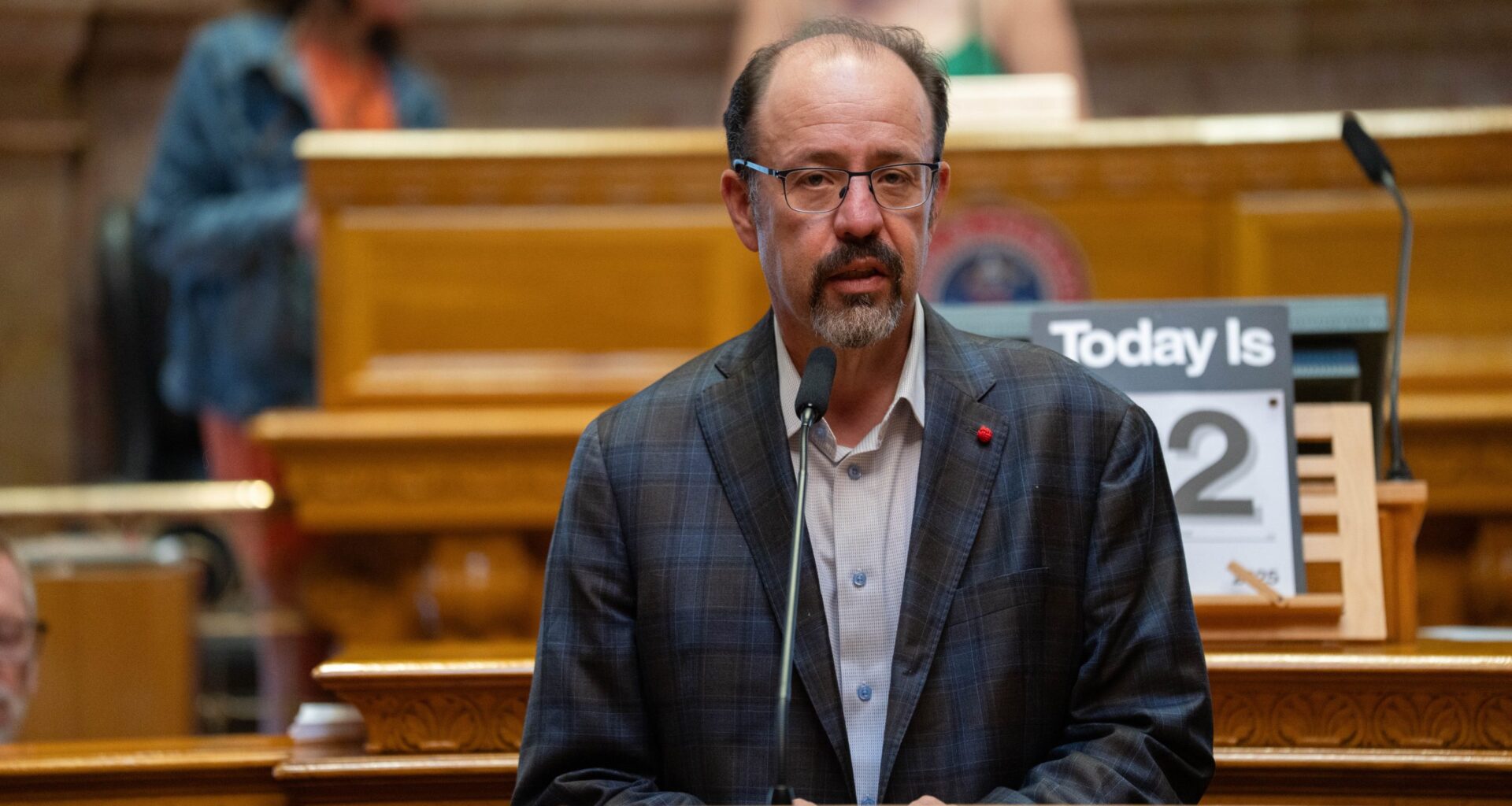 Top Senate Democrat shuffles committee to overcome opposition to measure tweaking Colorado’s first-in-the-nation AI law