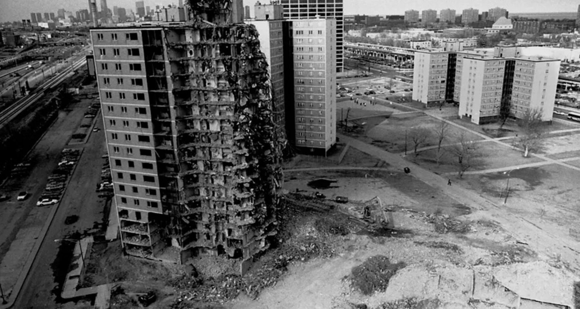 As CHA's Plan For Transformation Turns 25, Advocates Worry It Could Take 40 More Years To Complete