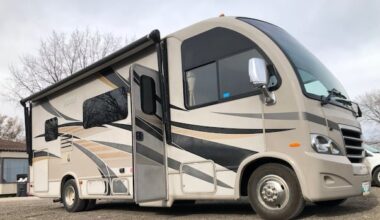 Lunenburg's narrow streets being clogged by 'boondocking' RVs, campers