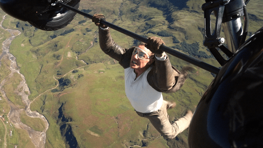 Tom Cruise Split Finger Joints During Mission Impossible 8 Plane Stunt