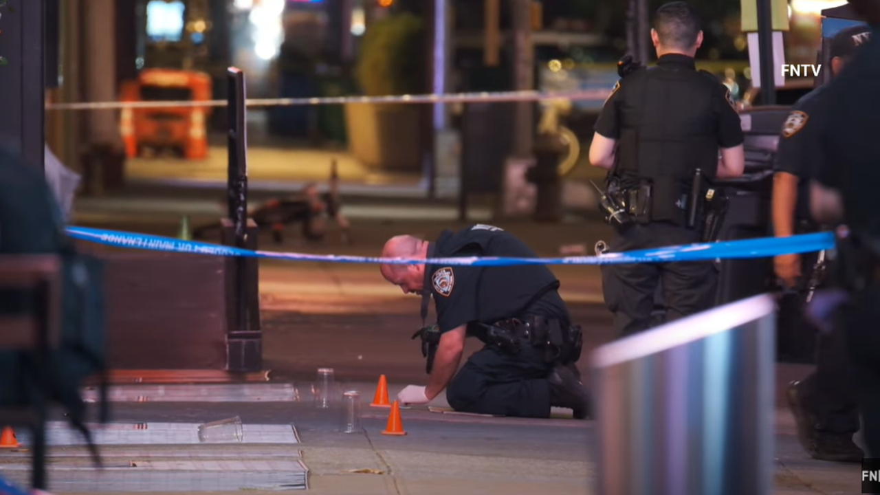 Verbal dispute leads to shooting in Times Square, 2 bystanders injured