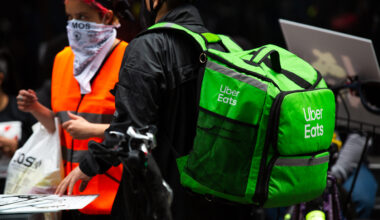 Uber Says New York City Courier Rule ‘Singles Out’ Immigrant Workers