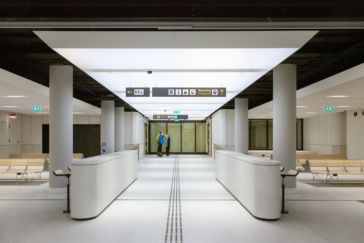 UK Terminal Amsterdam Centraal Station / Superimpose Architecture + architectural studio ZJA - Image 1 of 28