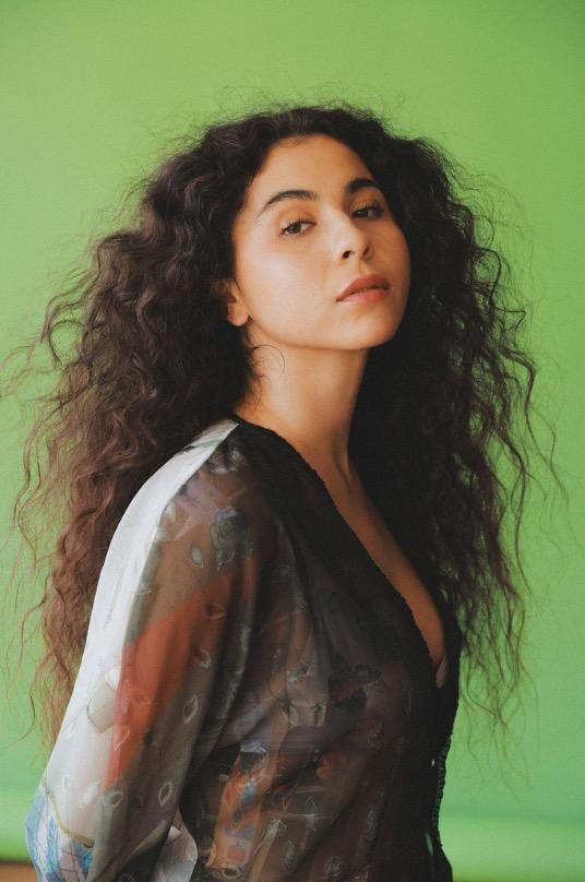 Silvana Estrada by Jesús Soto Fuentes 2025 press photo with green background