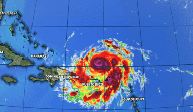 Hurricane Erin loses intensity, but growing in size