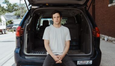 Ryan Davis is giving indie rock fans something to believe in : NPR