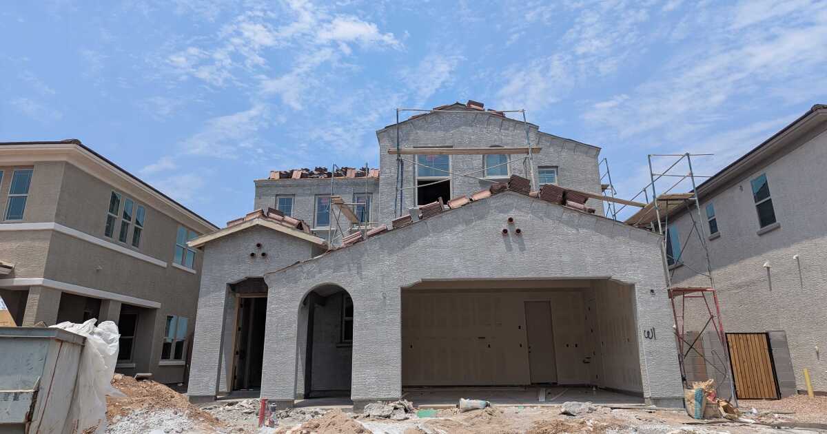 It could finally be a good time to buy a house in Phoenix, realtor says