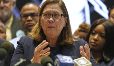 North Texas congresswoman demands Dallas police stance on ICE cooperation