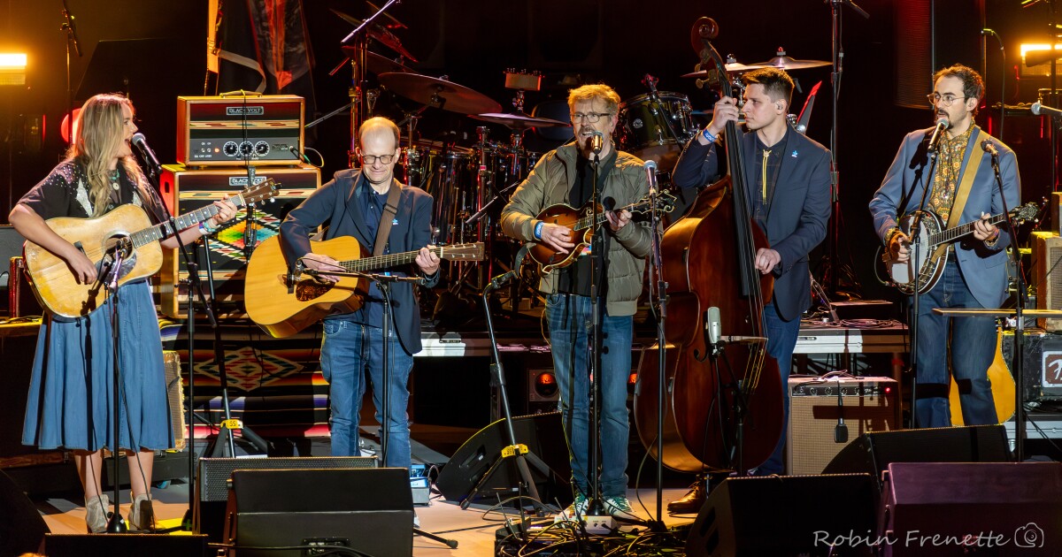 This Hollywood composer is bringing people on the autism spectrum together through bluegrass