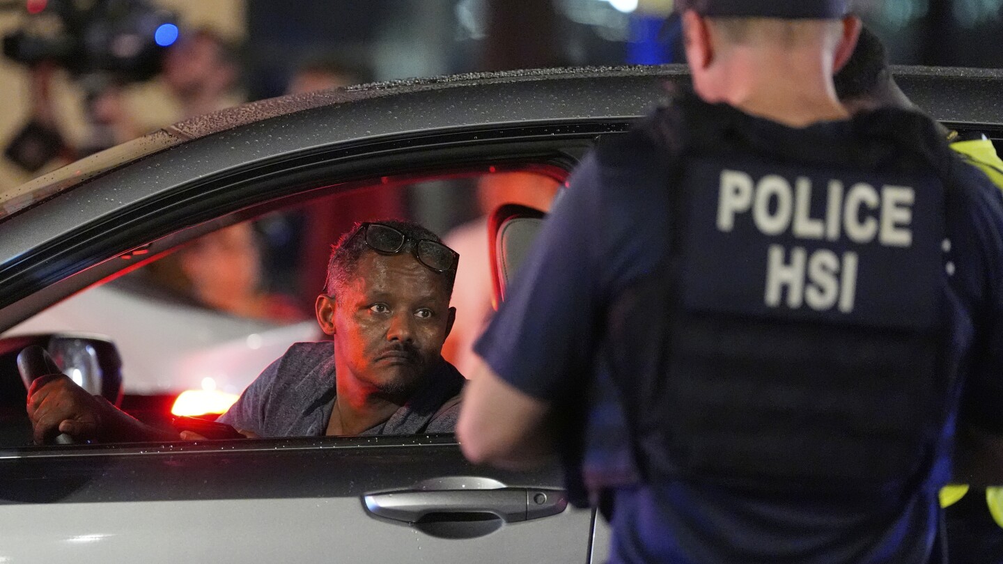 In Trump's Washington police takeover, federal agents adopt new roles