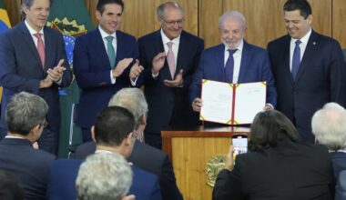 Lula announces $5.5 billion credit lifeline for Brazilian exporters