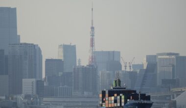 Japan's economy grows at a 1% pace in the last quarter despite Trump's higher tariffs