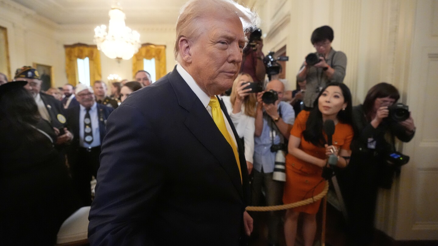 Trump orders increased federal law enforcement in DC