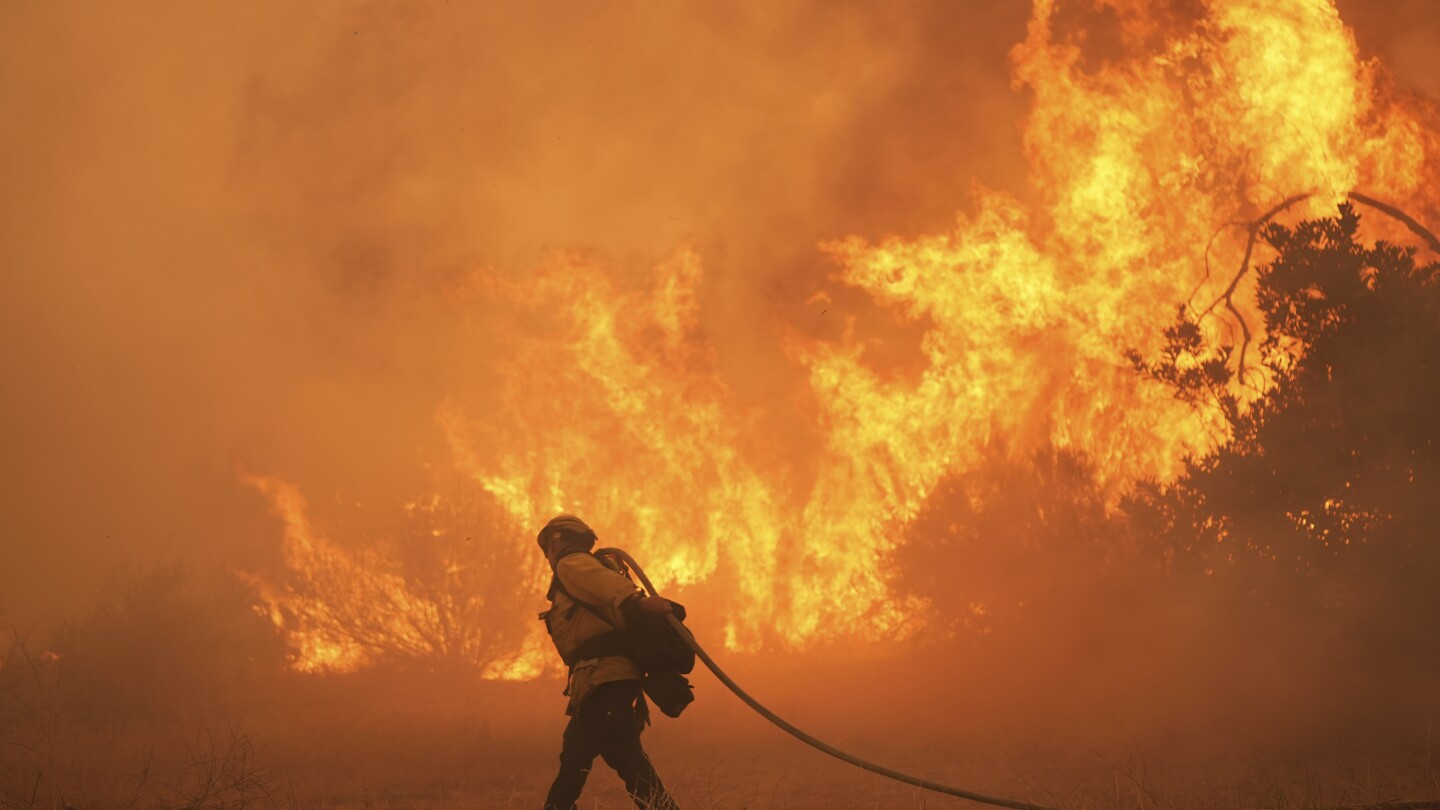 Canyon Fire forces evacuations north of Los Angeles